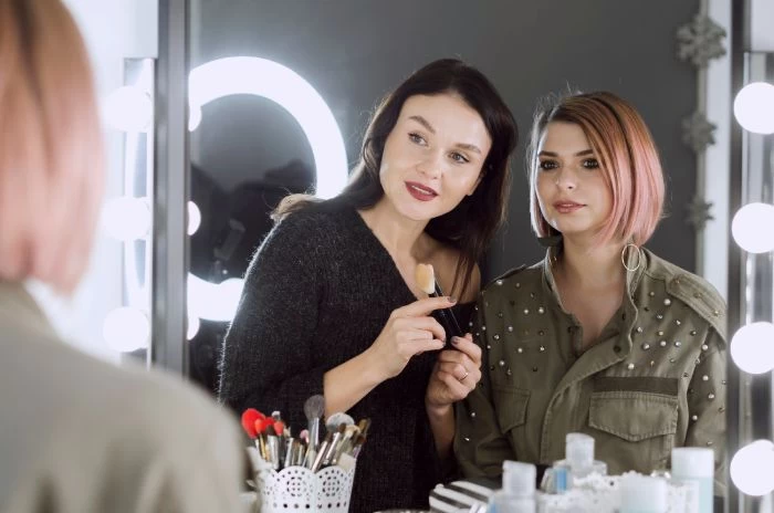 How to Become a Celebrity Makeup Artist